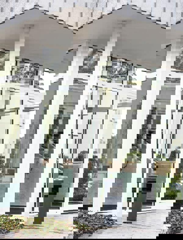 Durable Round Metal Waste Bin with Fire Extinguishing Ashtray | 17L | Grey