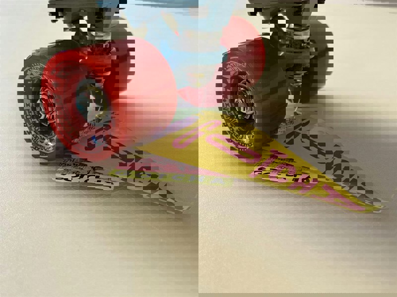 Gotcha Skateboard Gotcha 8 Ball Complete Cruiser Skateboard 22 Inch