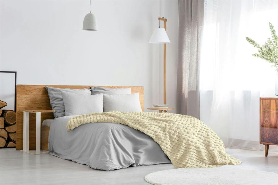 Lush Faux Rabbit Fur Cream Throw 140x180cm