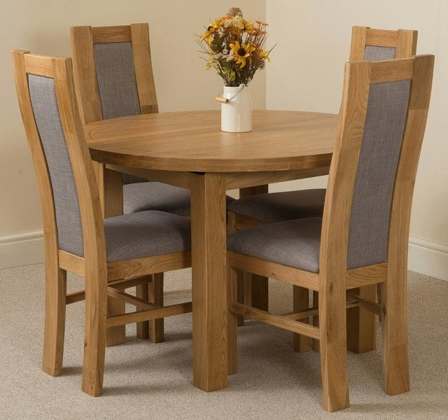 That's Furniture Edmonton Round Extendable Oak Dining Set with Stanford Oak Chairs