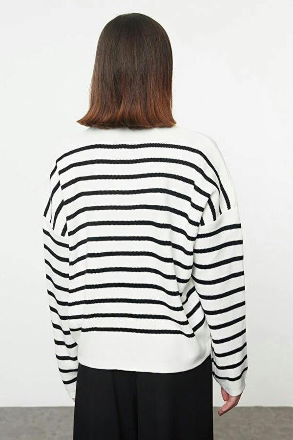WOVCOR Polo Collar Striped Knit Sweater