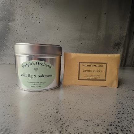 Thoughtful gift set | Natural candle | Botanical wax melts