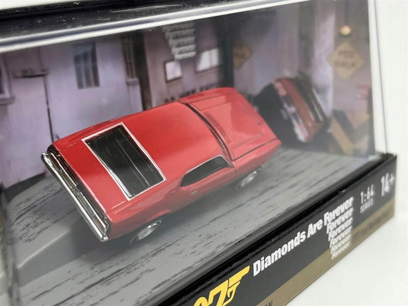 Motormax 007 James Bond Diamonds Are Forever 1971 Ford Mustang Mach 1 Diorama 1:64 Motormax 79824