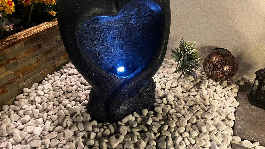 Tranquillity Water Features Heart Couple Contemporary Solar Water Feature