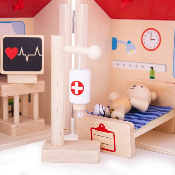 Bigjigs Toys BJ682 Mini Hospital Playset