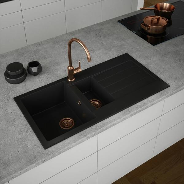 Flode Vänern | 1.5 Bowl Comite Kitchen Sink | Inset with drainer | 1000mm x 500mm | Strainer Wastes Supplied | Matt Black Finish
