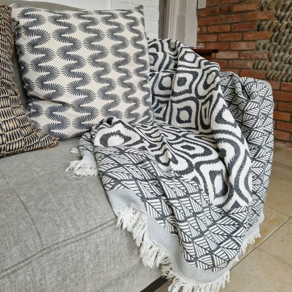 Cotton and Olive Patara Soft Cotton Jacquard Throw
