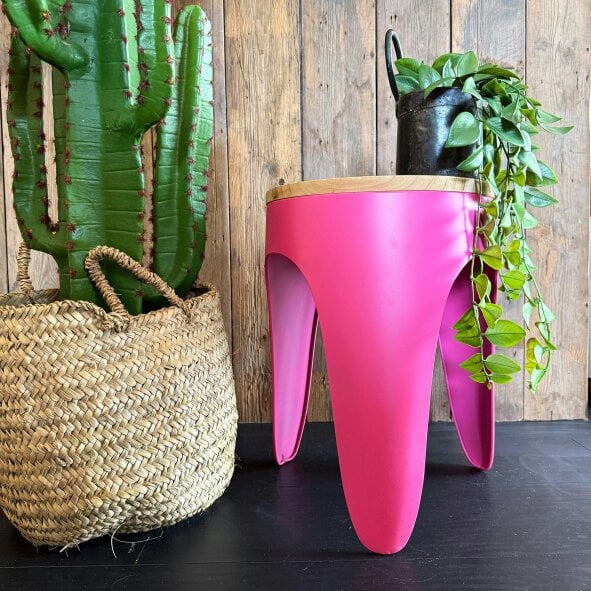 Love Frankie Tripod Stool Pomegranate Pink - Large
