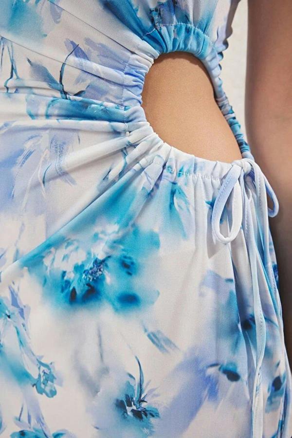 WOVCOR Fitted Waist-Cut Knitted Dress