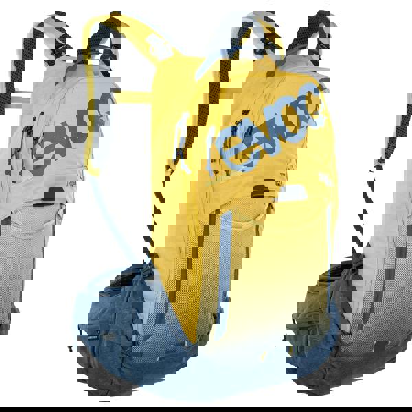 EVOC Trail Pro Protector Backpack 16L - Curry/Denim