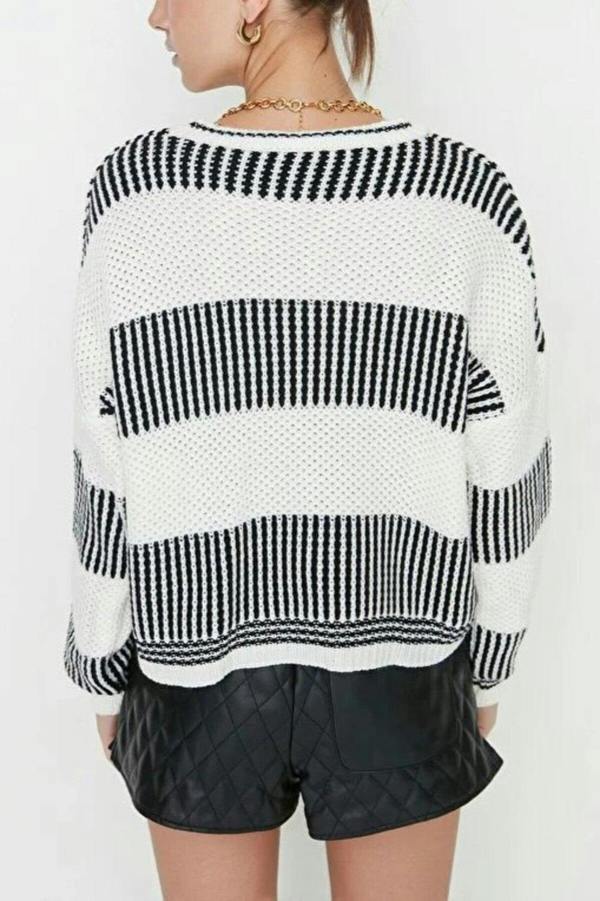 WOVCOR Wide Cut Striped Knit Sweater
