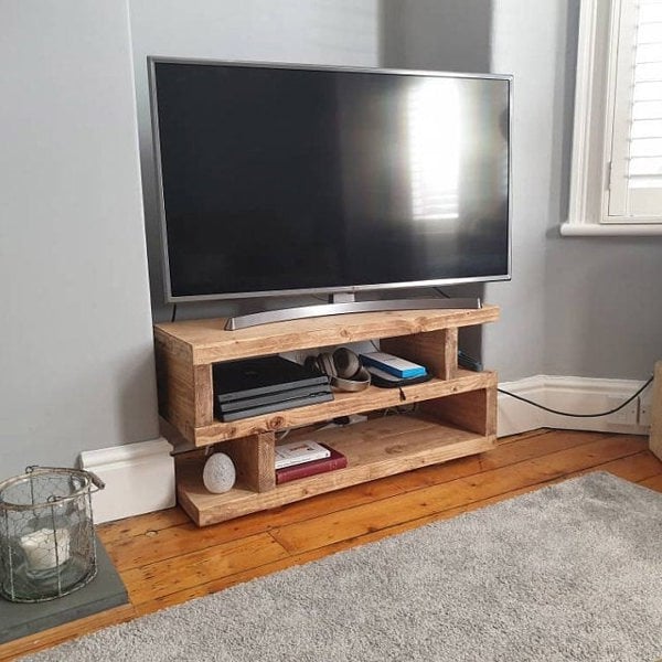 The Bespoke Carpentry Co TV Stand - S Shape