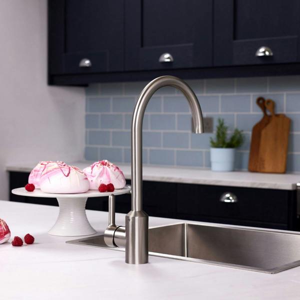 Flode Bryne | Single Lever Kitchen Sink Mixer Tap with Swivel Spout | Brushed Steel Finish