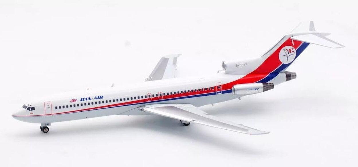 MCSlots Dan-Air London Boeing 727-200 G-BPNY With Stand 1:200 Scale Inflight200 IF722DA0724