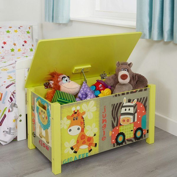 TF4820-kids-safari-big-toy-box-lifestyle-lid-open-accessories