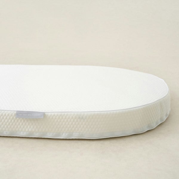 Premium Organic 100% Cotton Fitted Sheet to fit Stokke Sleepi - 122 x 68 cm - The Tiny Bed Company™