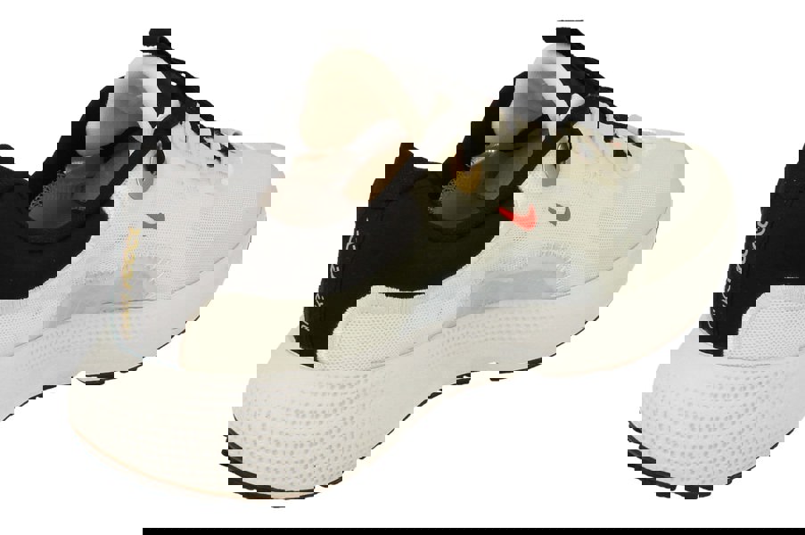 Nike Womens React Escape RN Cv3817  103 - Summit White Metallic Gold Coin 103 - Photo 2