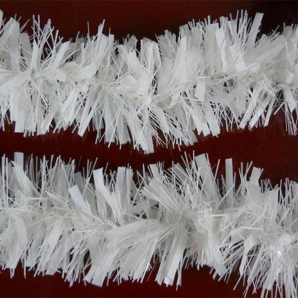 1.8m White Christmas Tinsel Garland and 4 Pack PVC Decorative Display for Seasonal Styling image 9