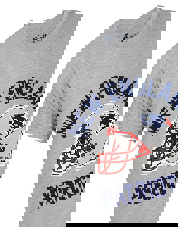 NFL Mens Grey New England Patriots Short Sleeved T-Shirt
