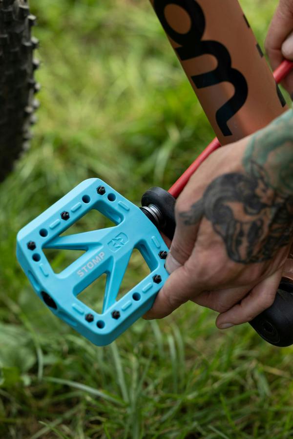 Oxford Stomp Junior Nylon Flat Pedals Turquoise