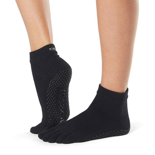 Toesox Unisex Adult Non Slip Ankle Socks - Black