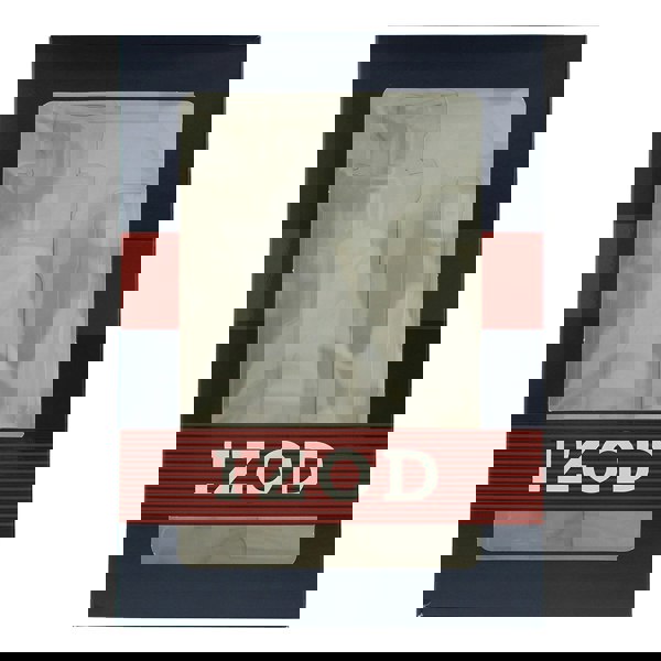 Izod Red 2 Piece Gift Set: Eau De Toilette 15ml - Body Spray 200ml