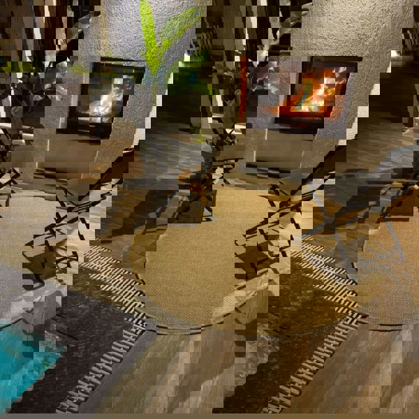 Nature Beige durable, weather-resistant outdoor rug