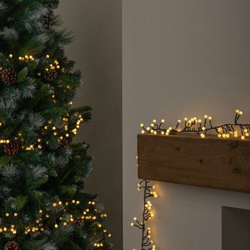Samuel Alexander 5m 500 LED Globe Cluster Christmas String Lights in Warm White