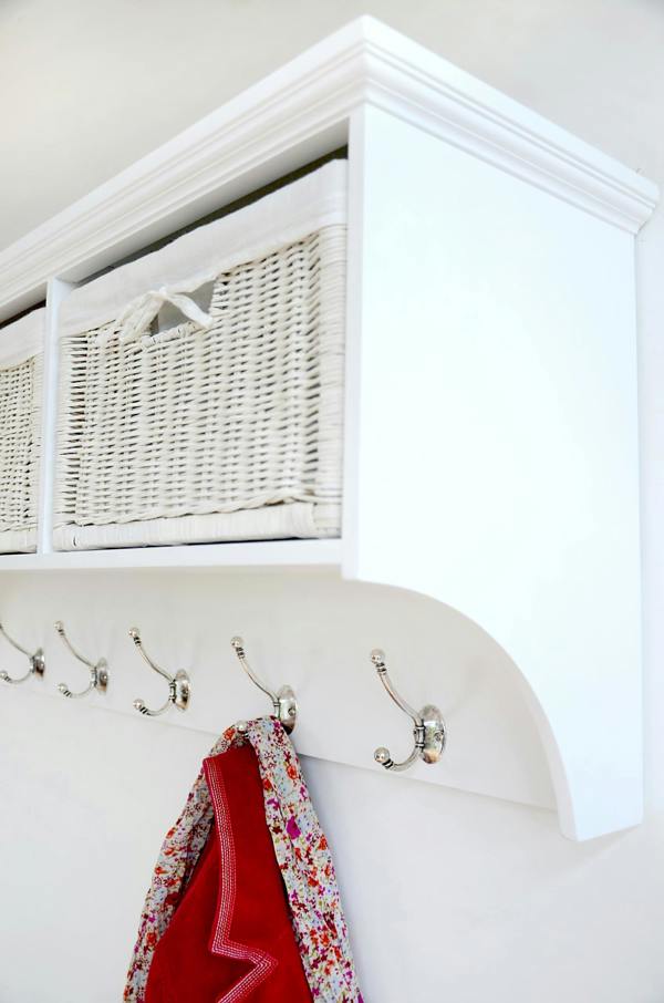 Statement Furniture Tetbury Large Hanging Shelf with White Wicker Storage Baskets