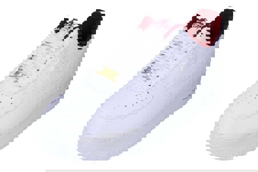 Nike Air Force 1 07 SE Womens Trainers Dv7584  100 - White Team Red 100 - Photo 0