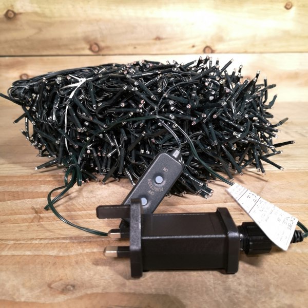 Samuel Alexander 2000 LED 25m Premier Clusterbrights Indoor Outdoor Multifunction Mains Operated Christmas Cluster Lights with Timer in Warm White
