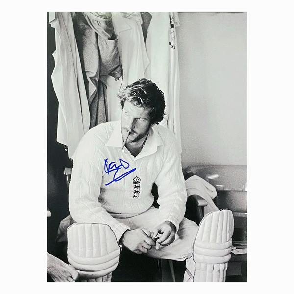 Ian Botham signed England 1981 Ashes photo — Premium framing