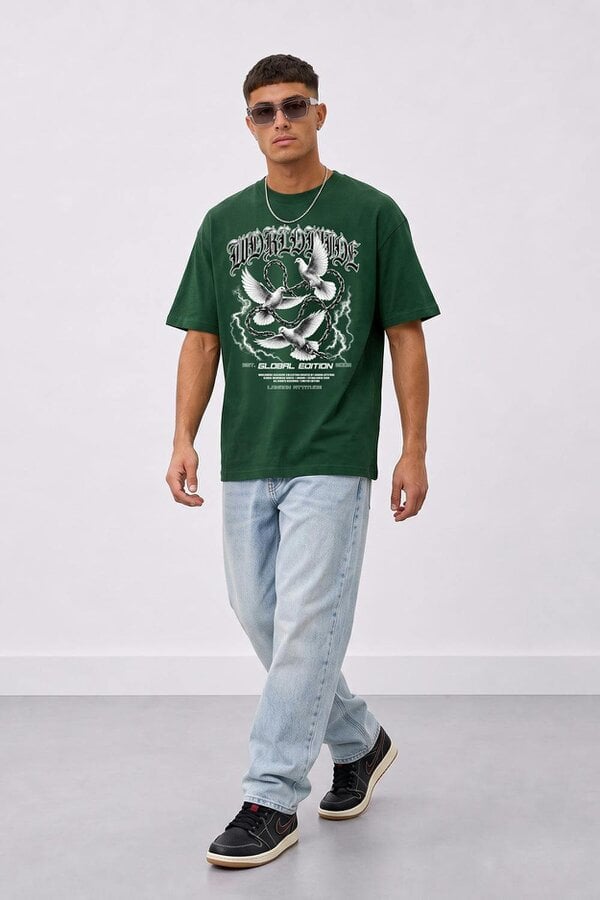London Attitude Worldwide Global Edition Oversized Heavyweight Graphic T-Shirt
