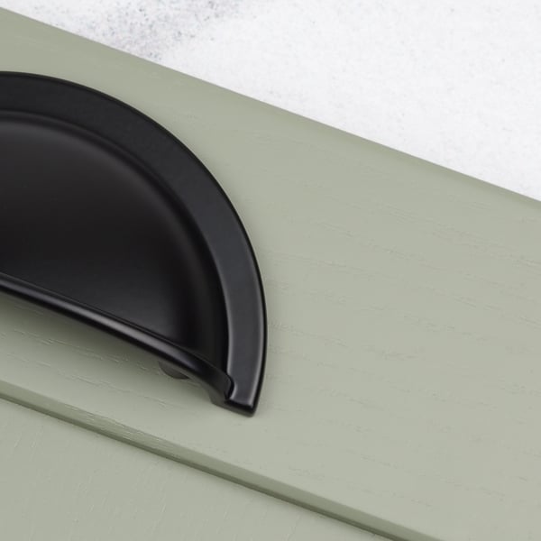 Handle & Home Matt Black Contemporary Cup Handle and Coordinating Knob