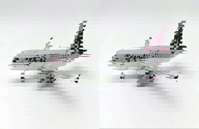 InFlight200 Qatar Amiri Flight Airbus ACJ319 A319-133/CJ A7-Med With Stand 1:200 Scale Inflight200 IF319QR0423