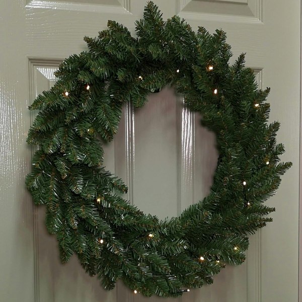 Samuel Alexander 60cm Plain Green Christmas Wreath with 50 Warm White LEDs and 160 Bullet Tips