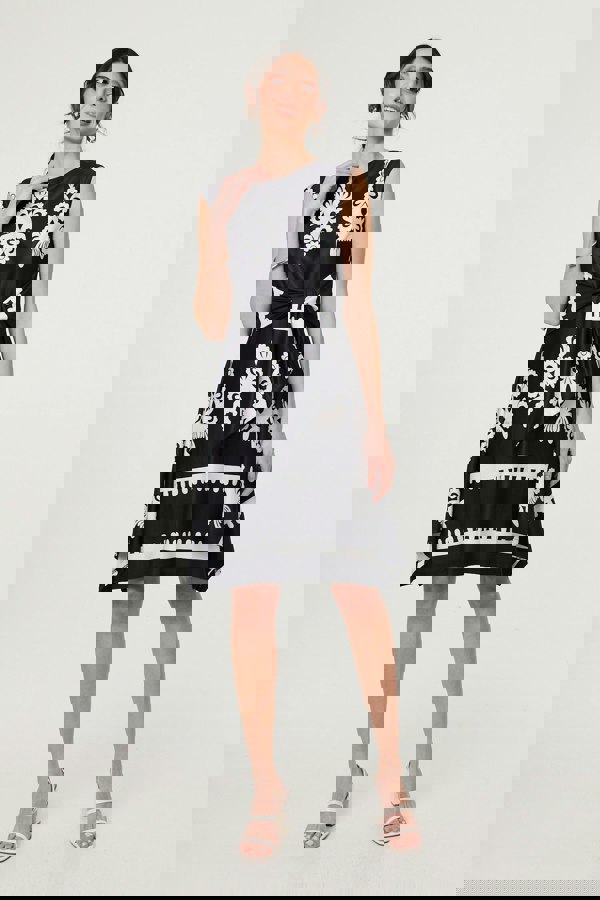 Black And White | Ikat Print Tie Front Knee Length Dress
