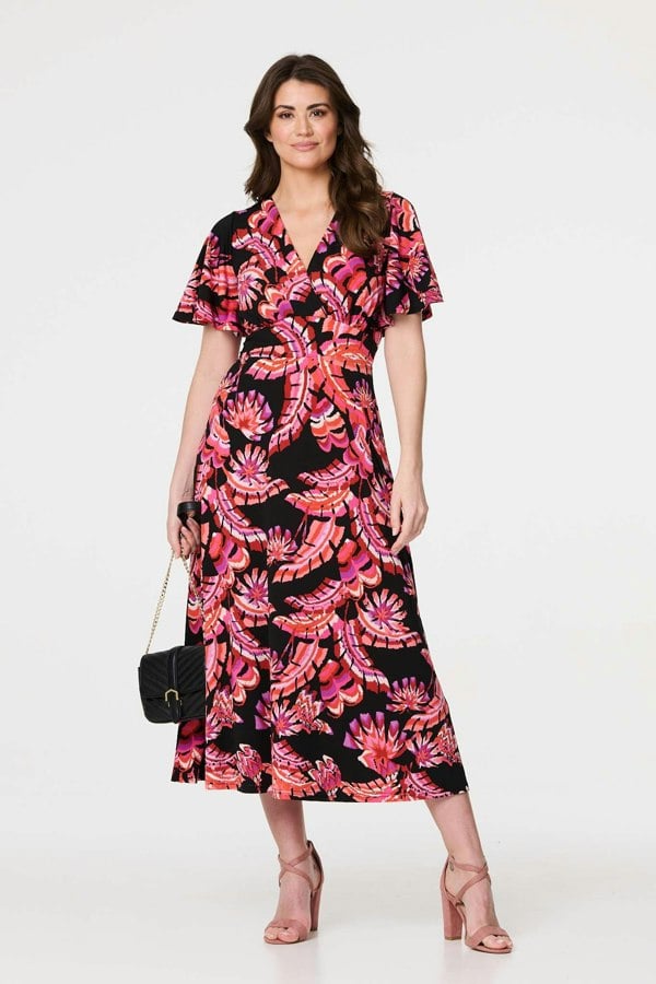 Black | Printed Angel Sleeve Midi Dress : Model is 5'9"/175 cm and wears UK10/EU38/US6/AUS10