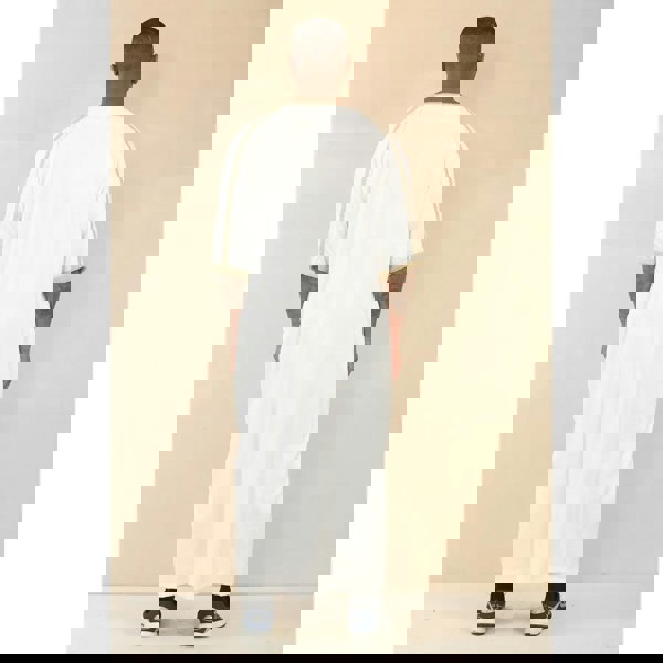 HM62_thobe_White-Gold_52, HM62_thobe_White-Gold_54, HM62_thobe_White-Gold_56, HM62_thobe_White-Gold_58, HM62_thobe_White-Gold_60, HM62_thobe_White-Gold_62