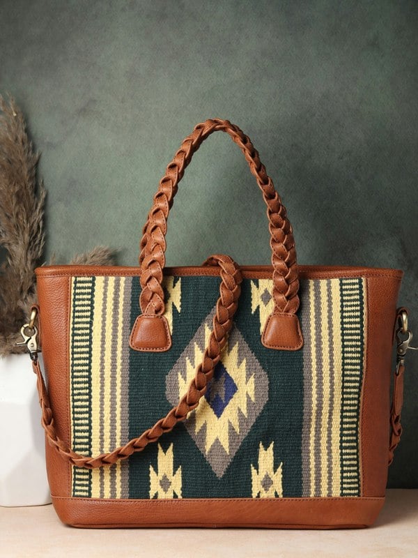 Ayesha Kilim Tote - DÖTCH CLUB