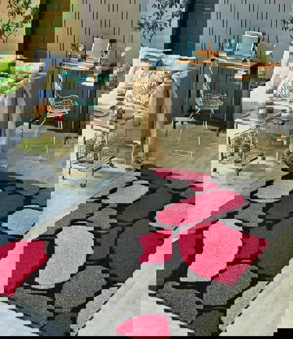 Smart Living Stone Carved Rug - Black Red