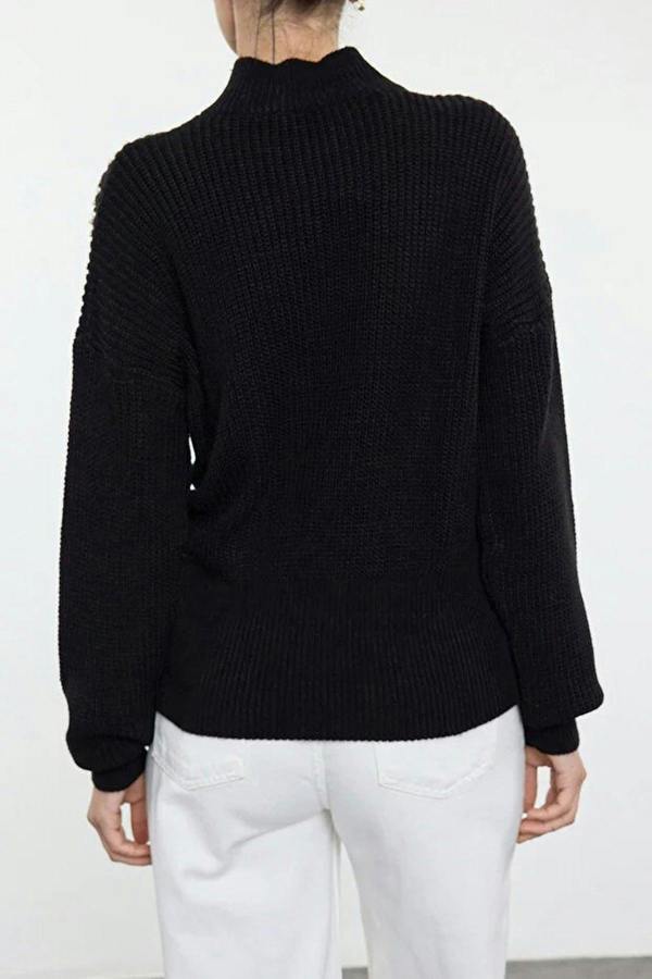 WOVCOR Stone and Pearl Detailed Knitted Sweater