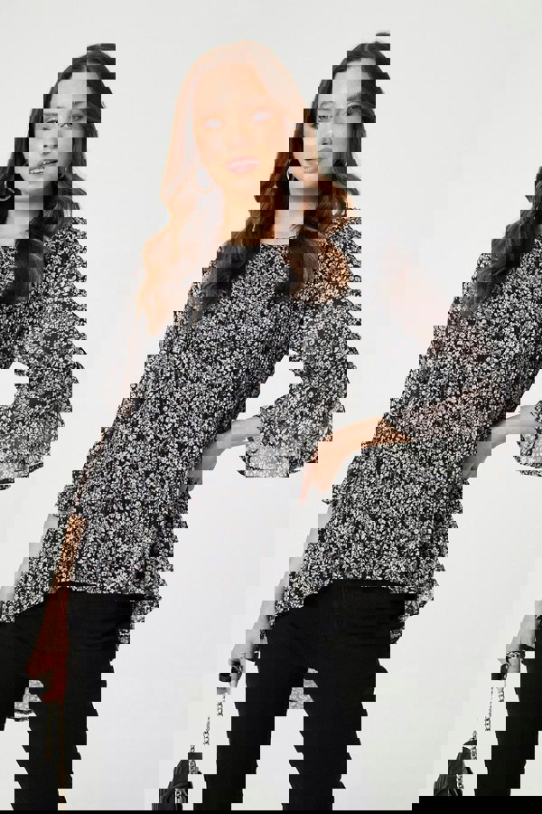 Black And White | Ditsy Floral Flare Sleeve Curve Hem Blouse