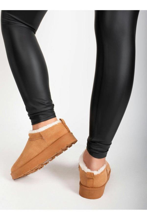 Elvaya Faux Suede Fluffy Lined Ankle Boots - Chestnut