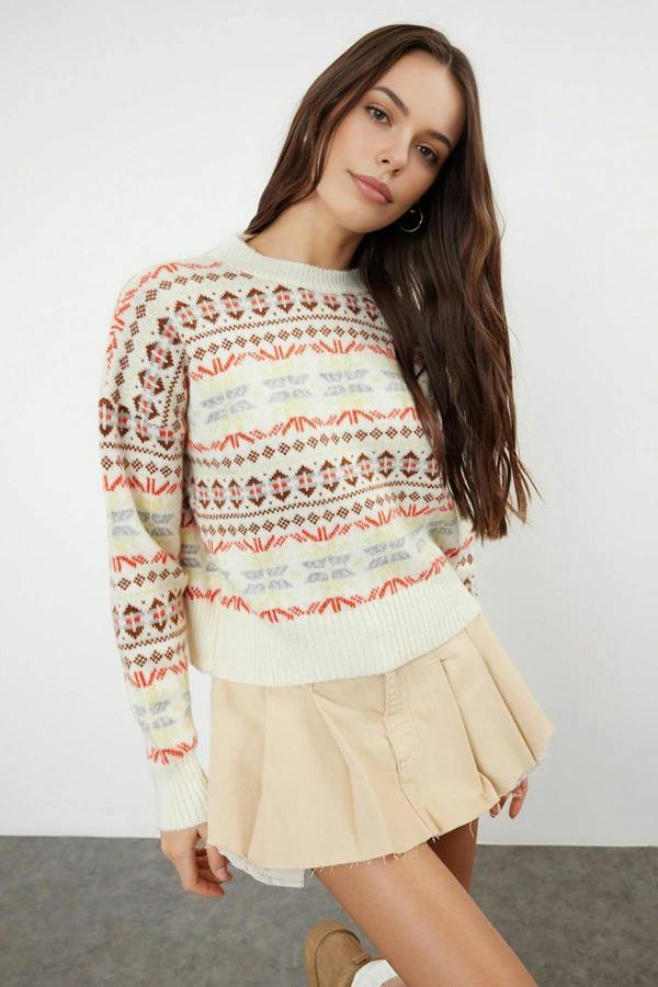 WOVCOR Soft-Textured Patterned Oversize Knit Sweater