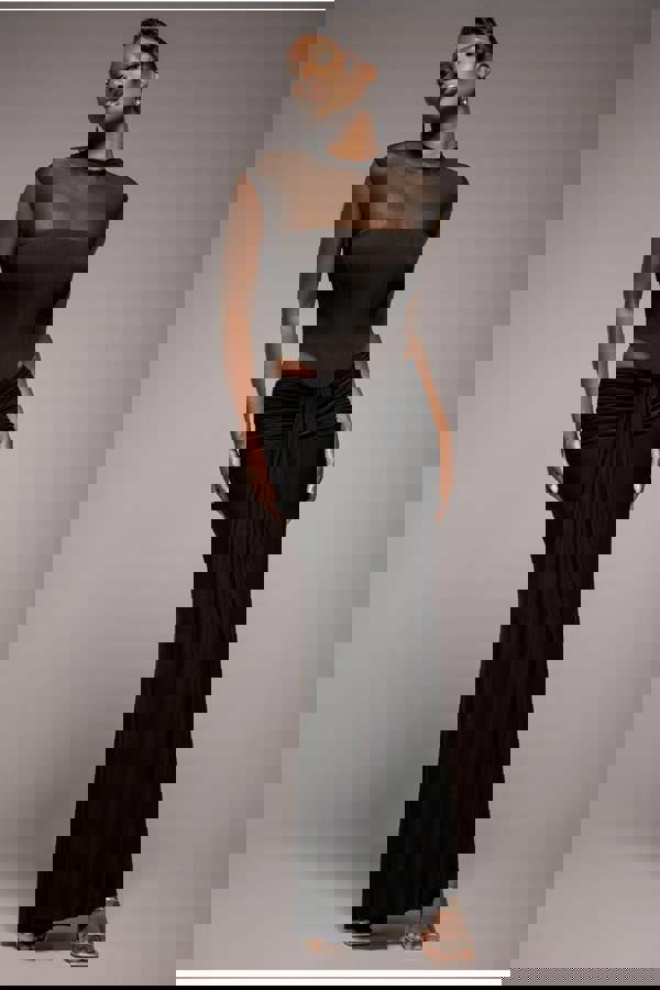 Gathered Front Dipped Waist Maxi Skirt - Black SK54