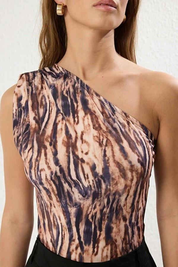 WOVCOR Printed Asymmetrical Collar Elastic Snap Button Knitted Bodysuit