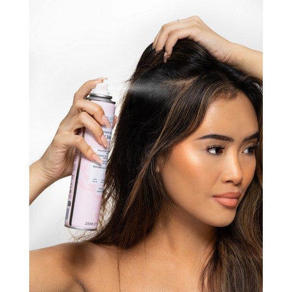 Brushworks Refresh & Revitalise Floral Dry Shampoo - 200ml