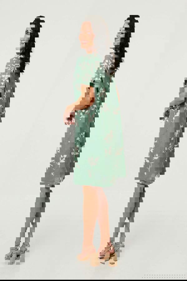 Green | Leaf Print Relaxed Knee Length Dress