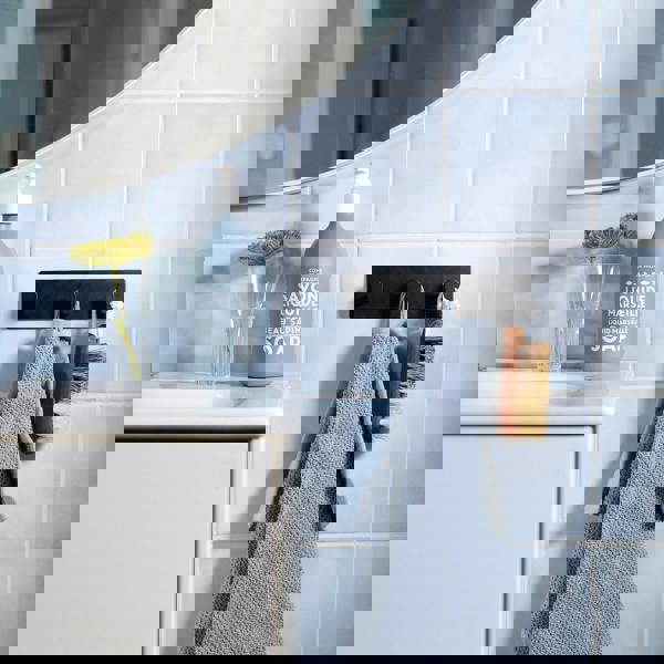 BESLAGSBODEN Black Stainless Steel Triple Towel Hook (192 x 48mm) Self Adhesive Bathroom Wall Mounted